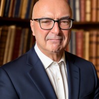 Expert Headshot
